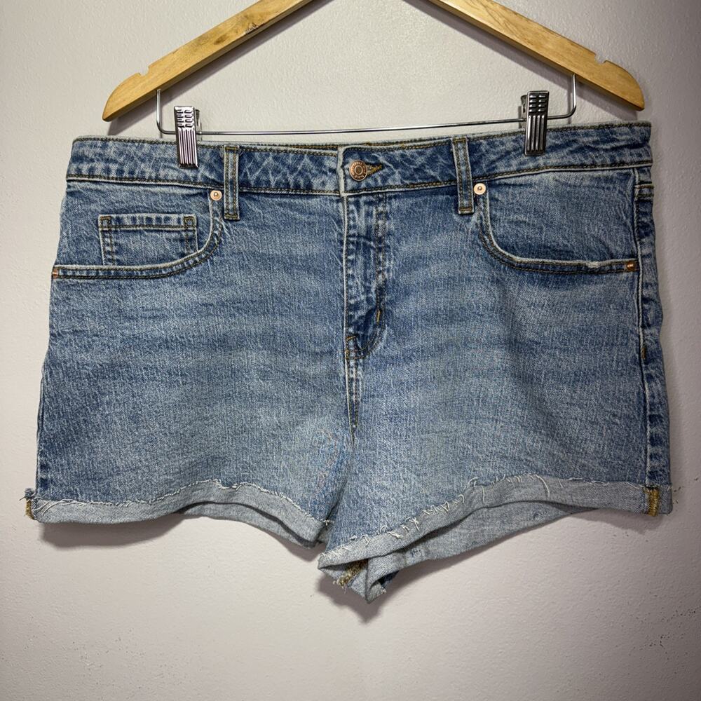 Wild Fable Shorts High-Rise Rolled Cuff Denim Size 16R Blue Jean Raw Hem